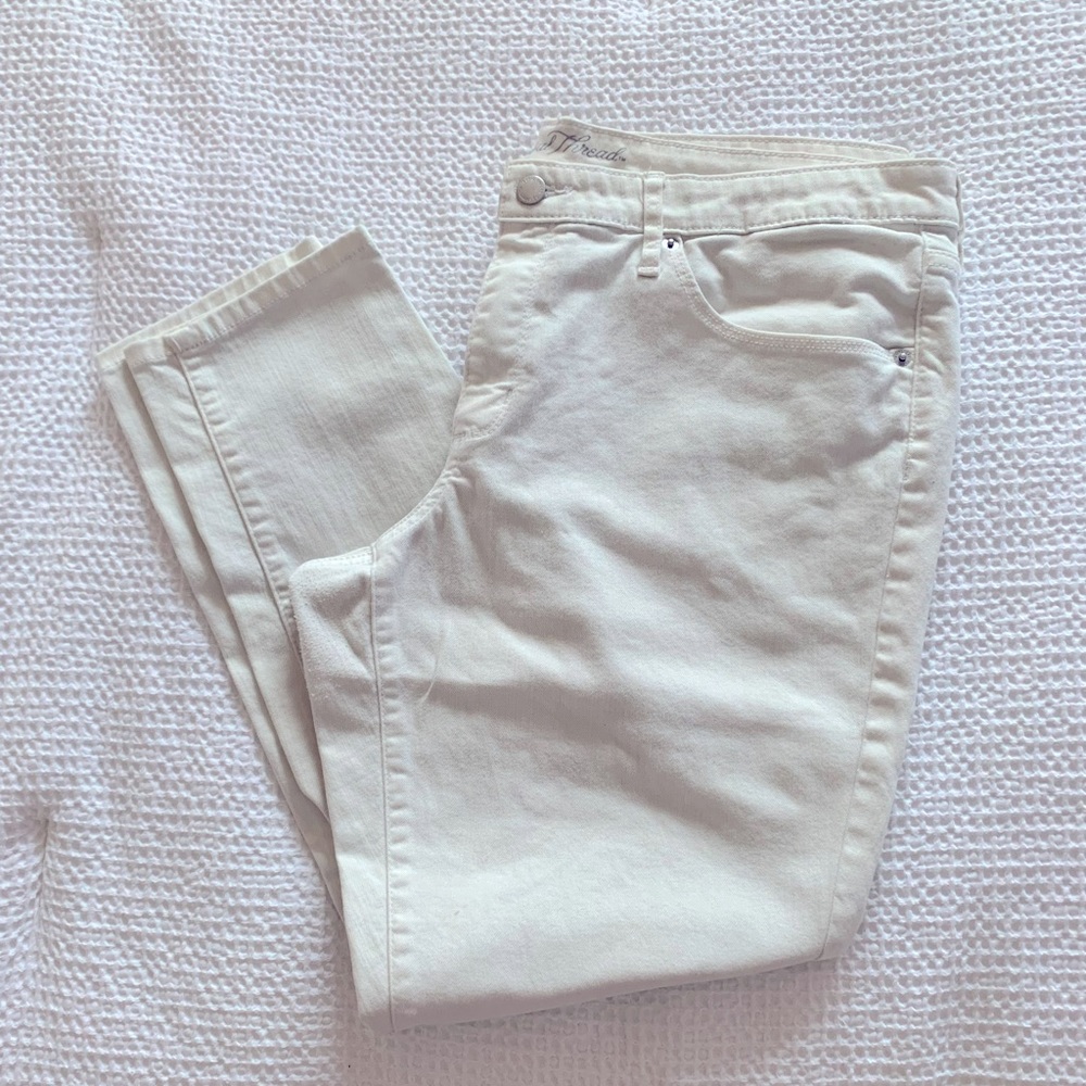 Universal Thread White Jeans (16/33R)